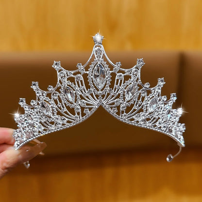 1 Large Crown Fashionable Temperament Crown Headband Sweet Wind Hair Accessory Suitable for Performances and Birthdays