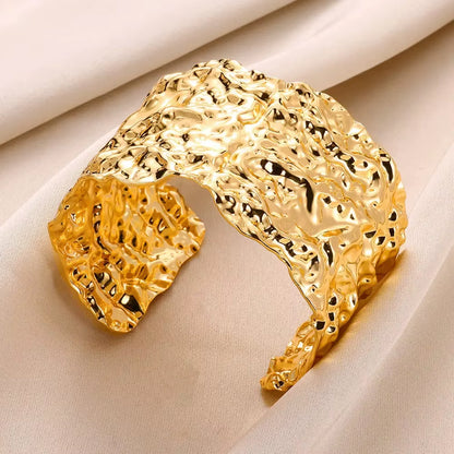 Exquisite Classic Bump Pattern Openning Bangles Bracelet for Women Cuff Bracelet Gold Color Stainless Steel Hand Ornament Gift
