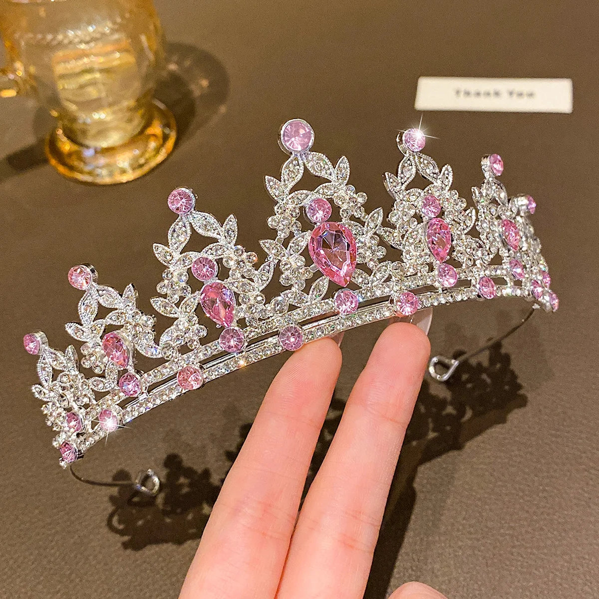 1 Large Crown Fashionable Temperament Crown Headband Sweet Wind Hair Accessory Suitable for Performances and Birthdays