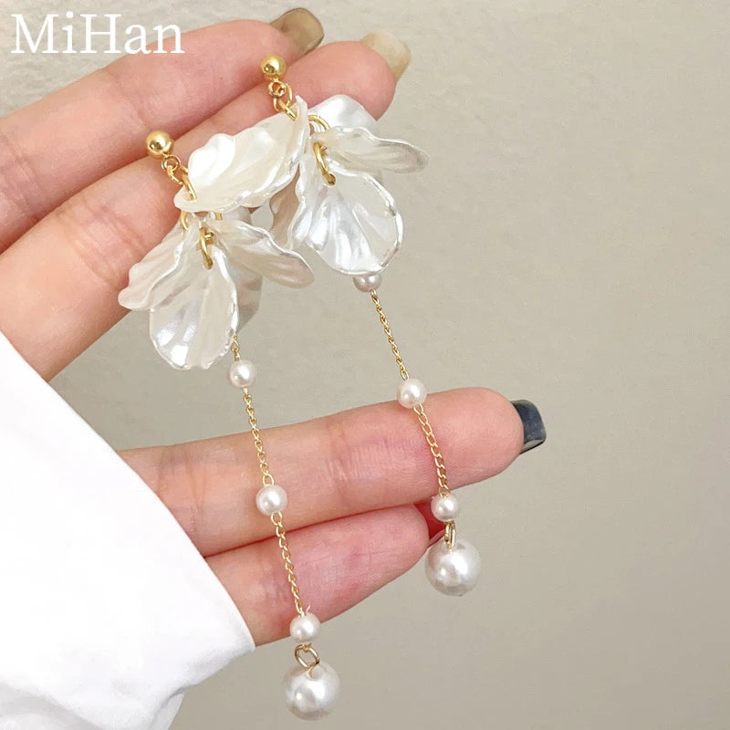 Modern Jewelry 925 Silver Needle Elegant Temperament Simulated Pearl Tassel Earrings for Women Fashion Accessories Wholesale
