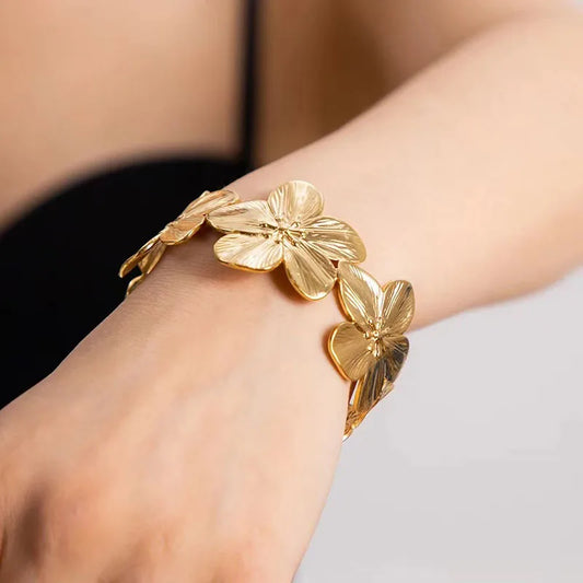 1PC Women'S Fashion Trendy Waterproof Stainless Steel Flower Bracelet Jewelry Date Travel Banquet Party Holiday Dressing Gift
